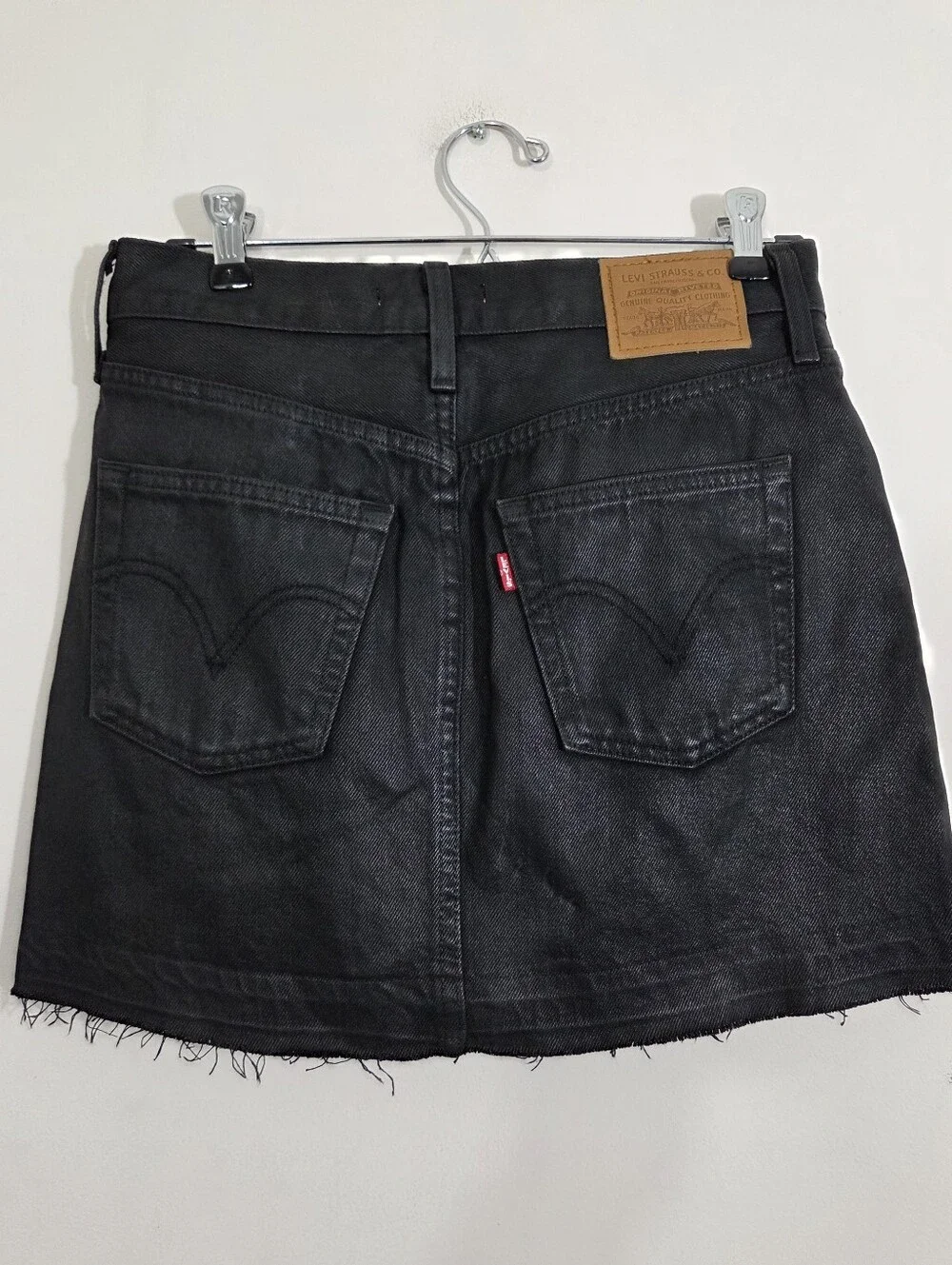 NWT Levi's Icon Skirt Black Coated Non Stretch Denim Raw Hem Moto Grunge Size 25